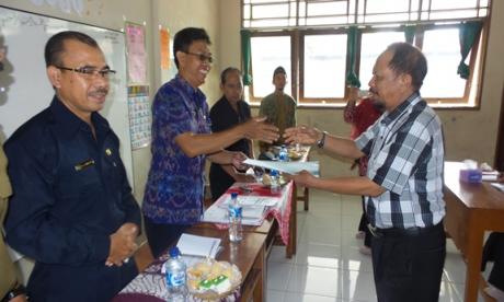 Penyerahan Ijin MI Tunas Bangsa