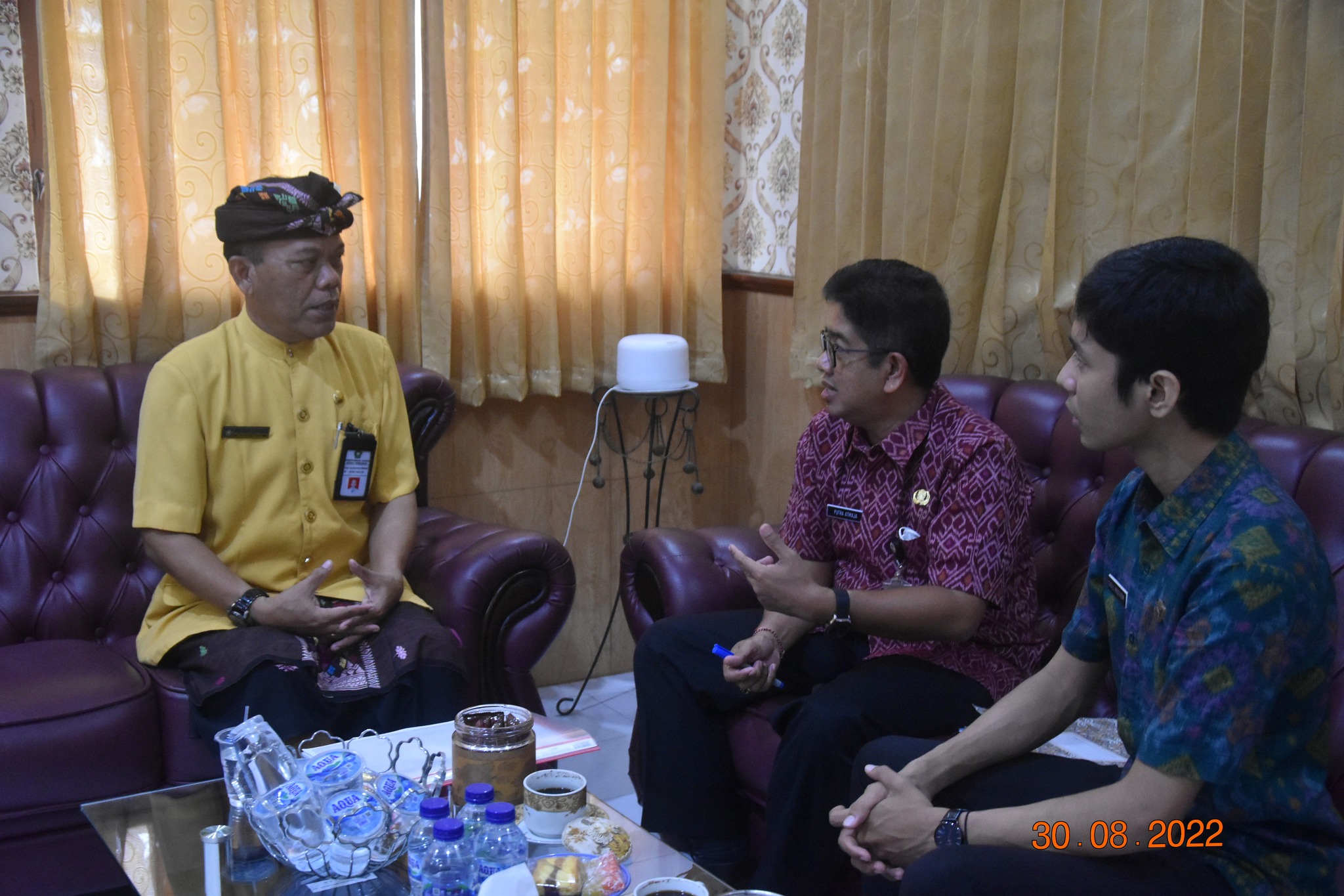 Penyampaian Data Agama dan Keagamaan di Kota Denpasar Bersama Kesbangpol Kota Denpasar