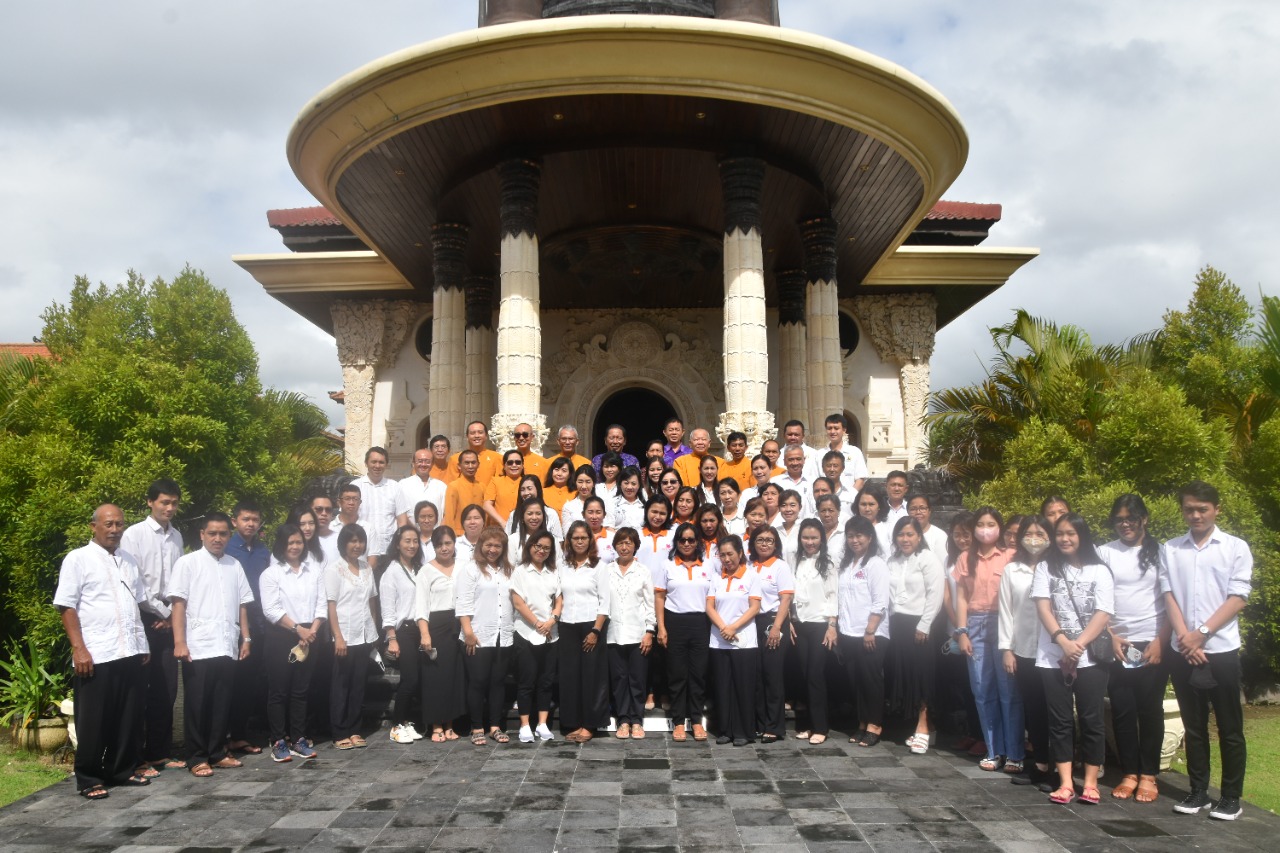 Ka. Subbag TU Hadir Pada Kegiatan Kursus Dasar Buddha Dhamma “Magabudhi PC Denpasar”