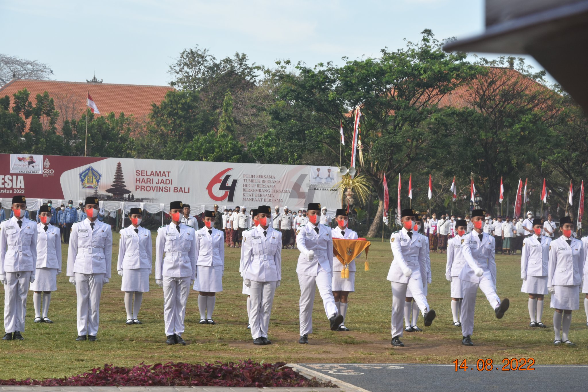 Memperingati Hari Jadi Provinsi Bali ke-64 Tahun, Kepala Kantor Kemenag Hadir Sekaligus Menjadi Pembaca Doa Pada Apel Bendera