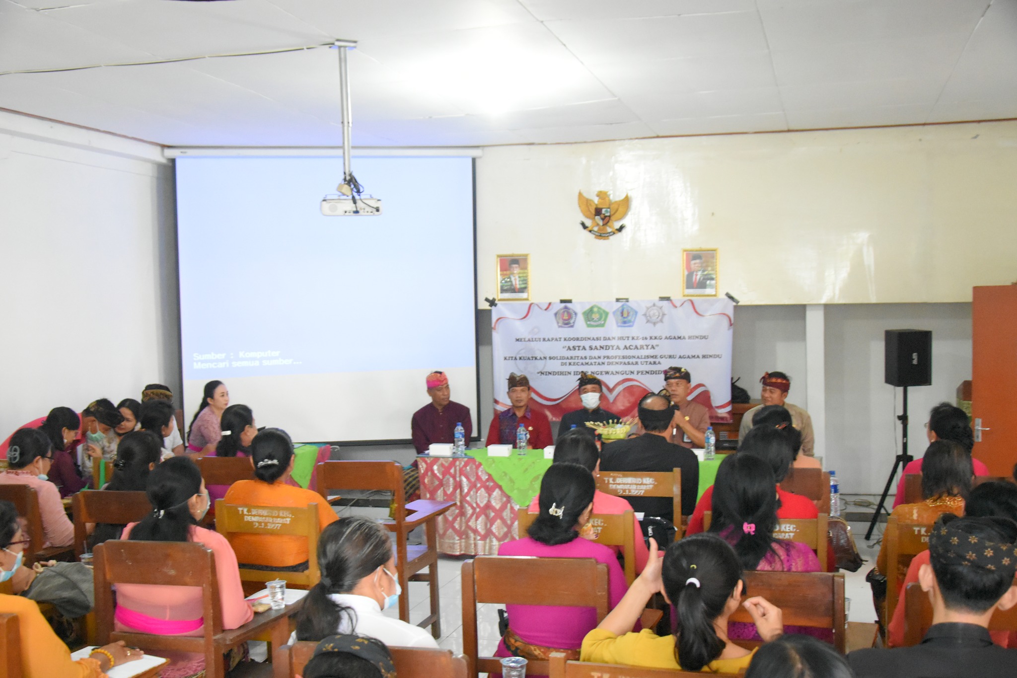 Rapat Koordinasi dan HUT ke-16 KKG Agama Hindu Asta Sandya Acarya