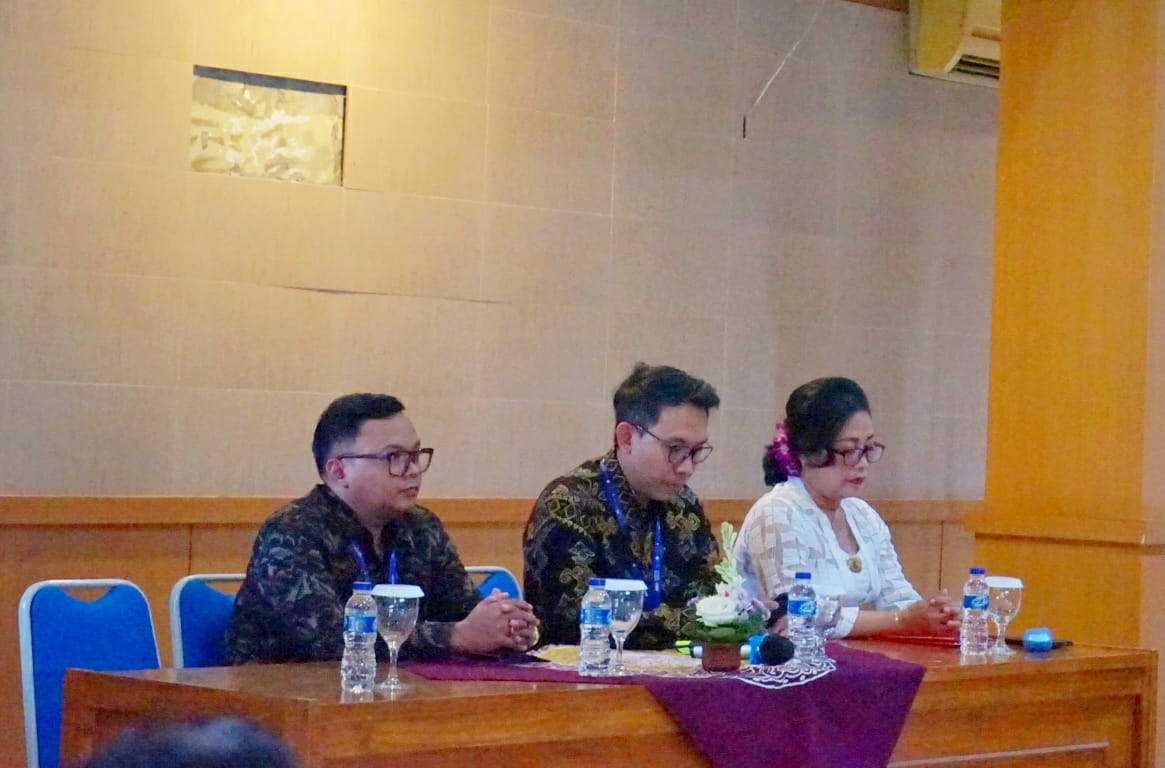 Kasi Urusan Hindu Hadir Sebagai Pembaca Doa Pada Acara Penganugerahan Pemenang Kompetisi Inovasi Perangkat Daerah Kota Denpasar