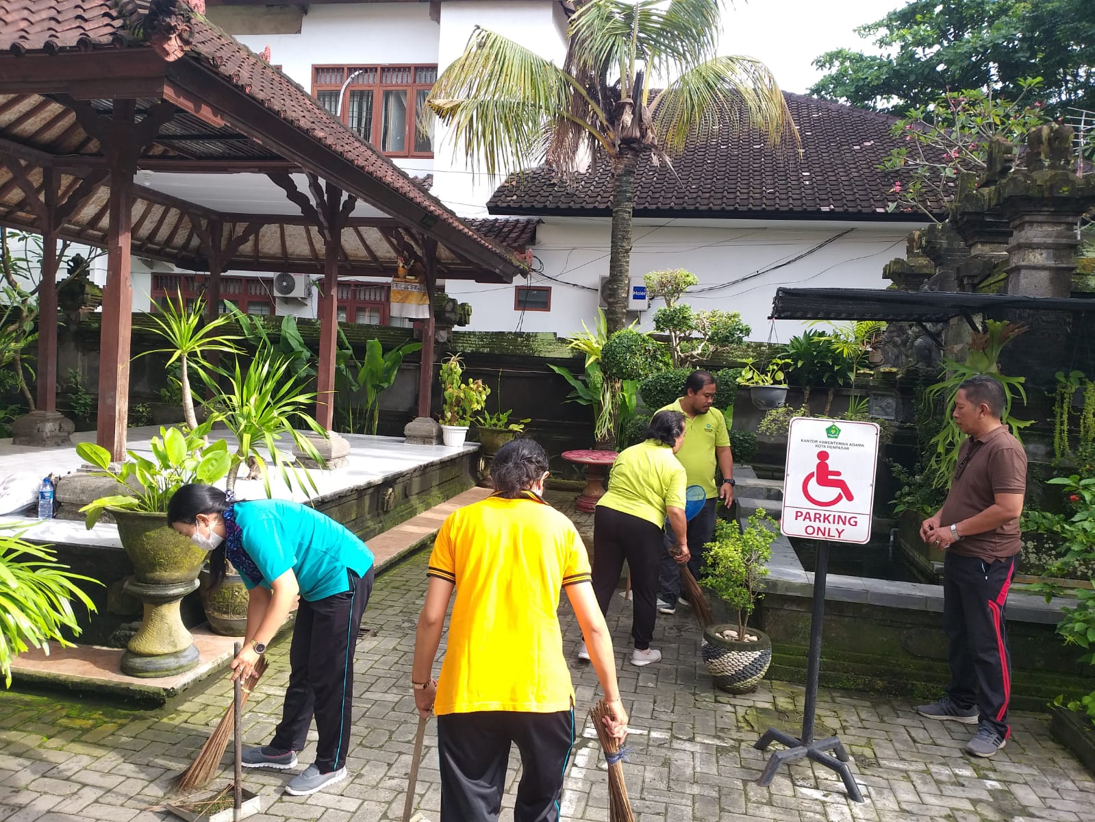 Jumat Bersih, Kerja Bakti di Hari Jumat
