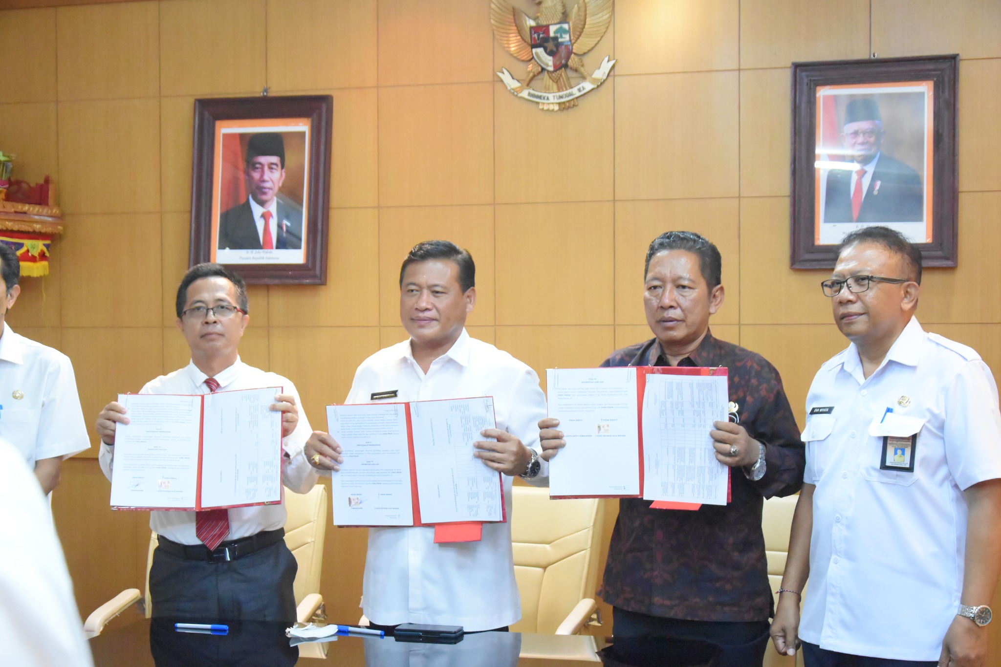Penandatanganan Nota Kesepakatan Peningkatan Layanan di Kota Denpasar