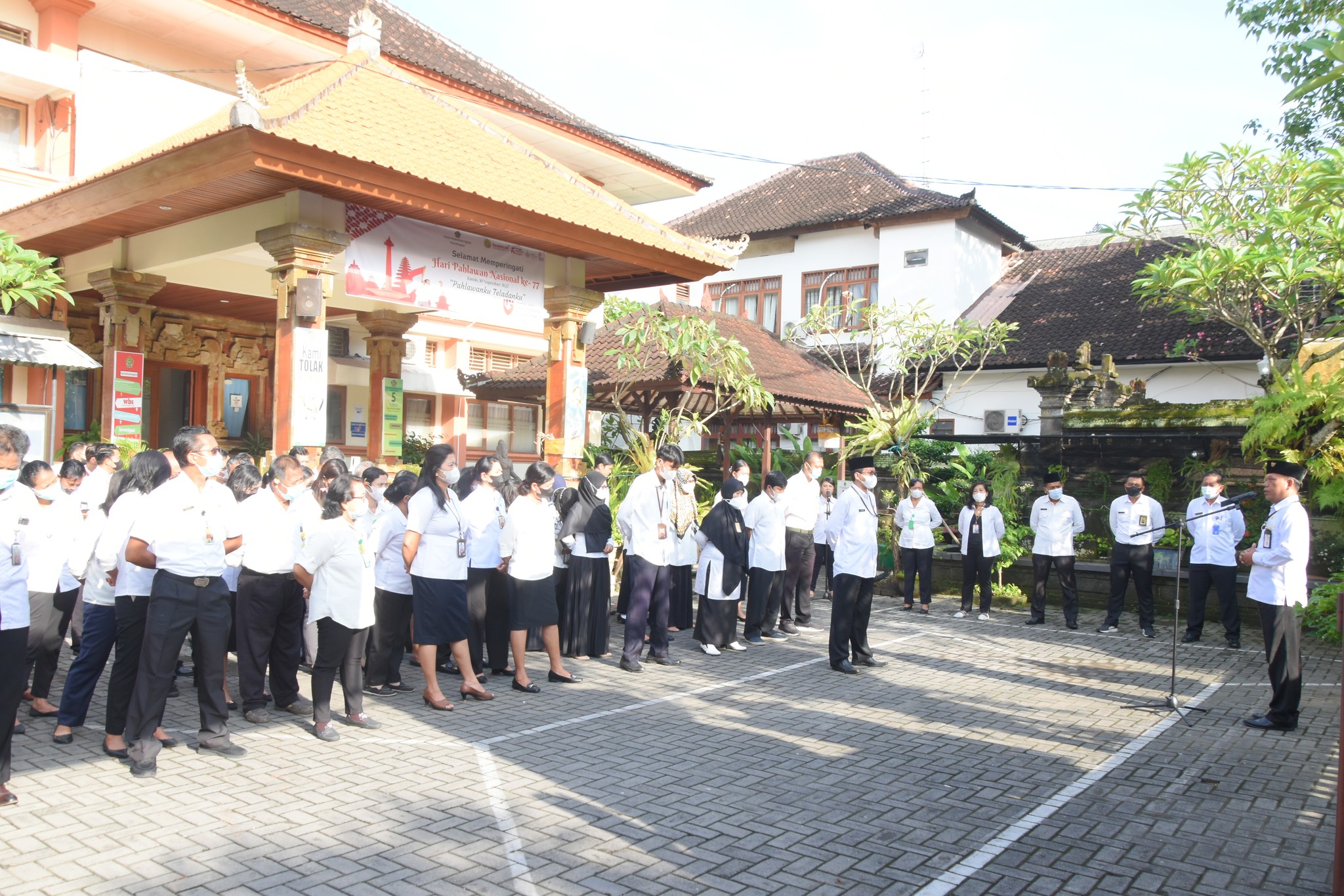 Upacara Apel “Optimalkan Kinerja, Serapan Anggaran dan 5 Nilai Budaya Kerja Kementerian Agama”