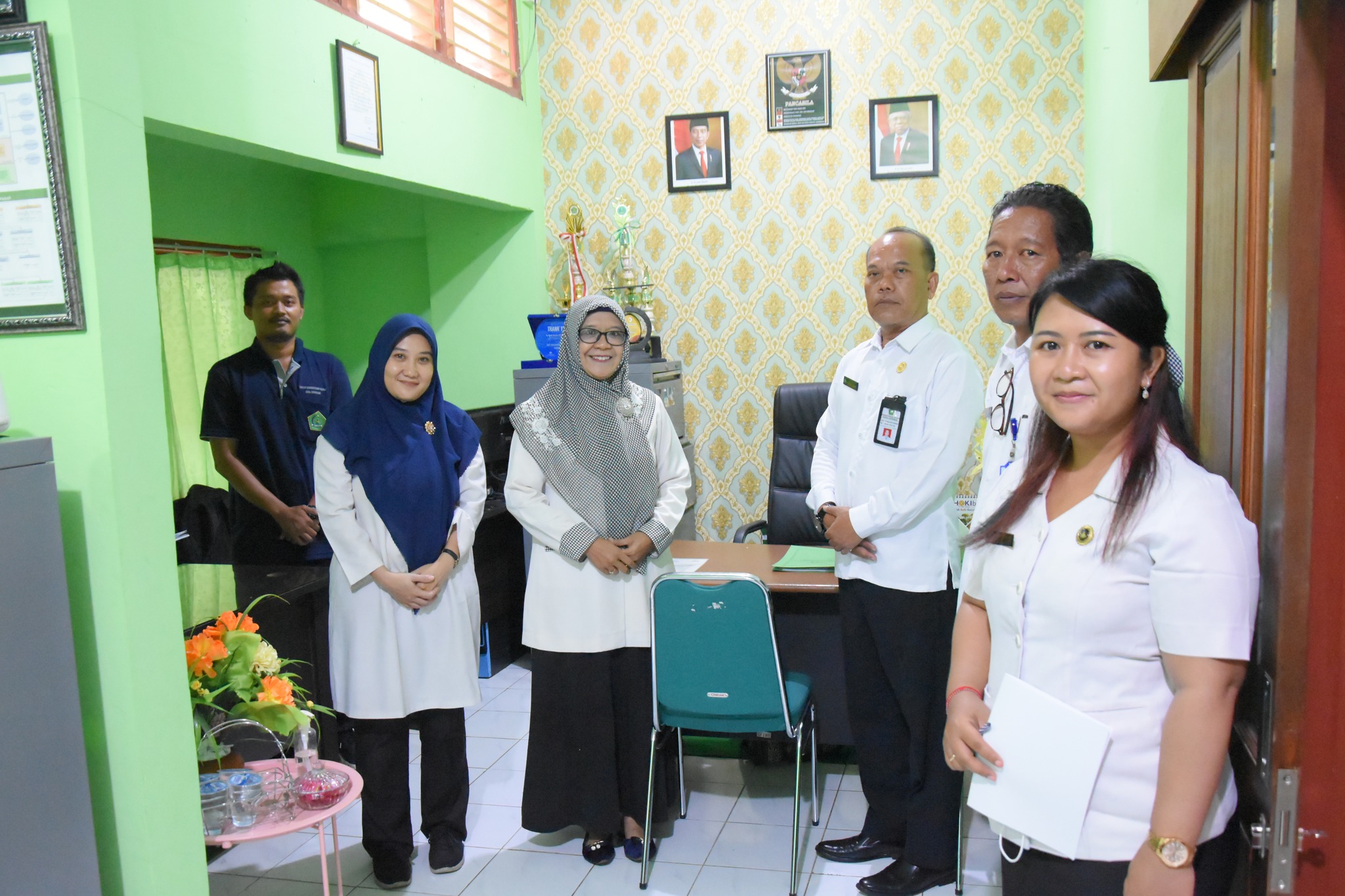 Serangkaian Lomba Ruangan Bersih, Kepala Kantor dan Ka. Subbag TU Monitoring Ruangan Satker Kementerian Agama Kota Denpasar