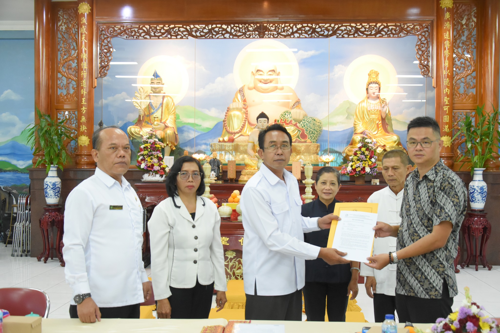 Penandatanganan Serah Terima Bantuan Pembangunan Nawa Dhamma Sekha Guwang Ming Denpasar