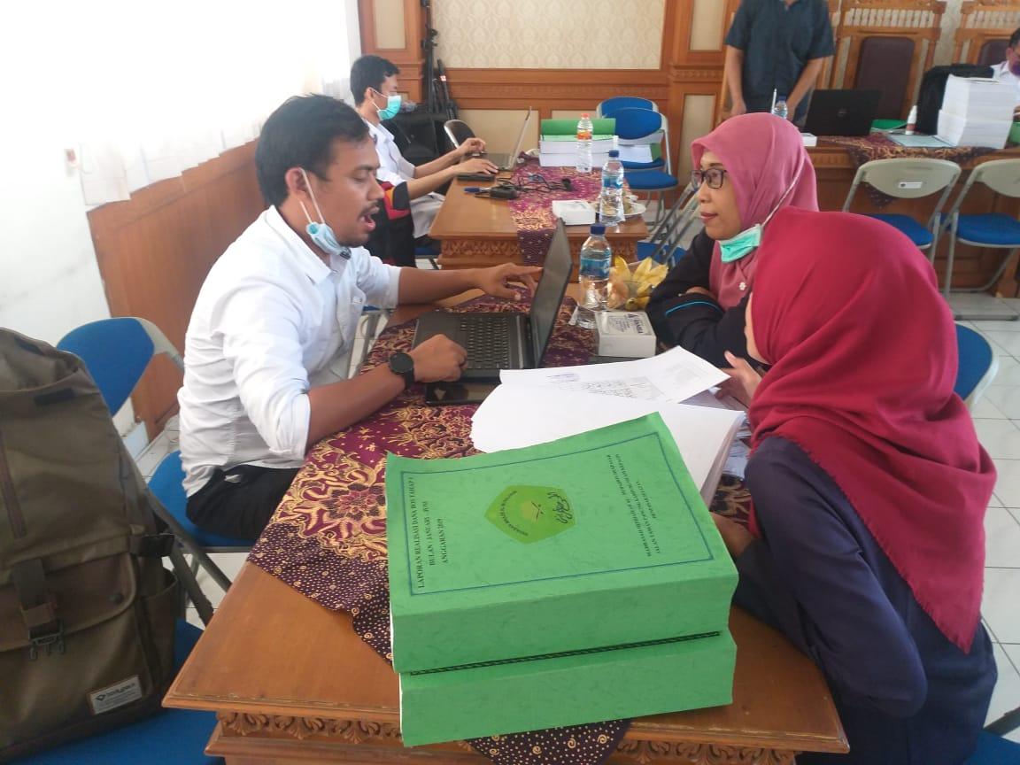 Suasana Kegiatan Tim Audit Kinerja di Lingkungan Kemenag Kota Denpasar