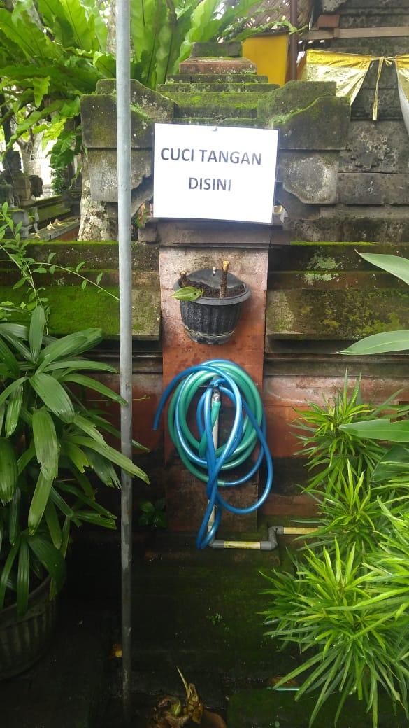 Pemanfaatan Fasilitas Tempat Air Mengalir sebagai sarana cuci tangan guna Cegah Covid 19