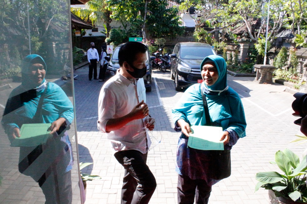 Wawancara Sejenak Bersama Pengguna Layanan