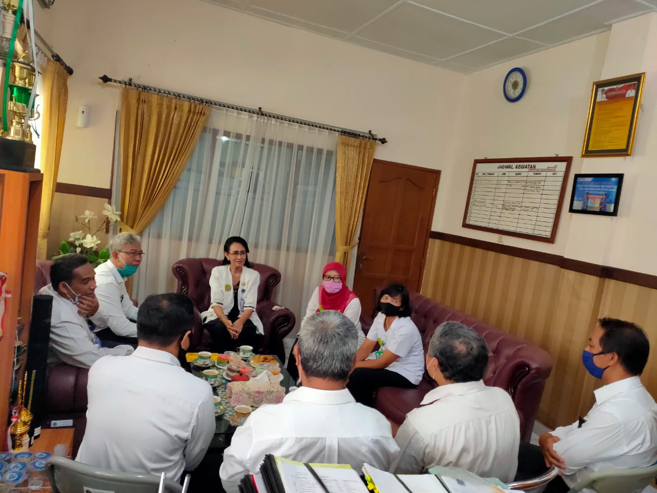 Rapat Bersama Kasi Terkait Undangan Rapat Pemantauan dan Penilaian ZI