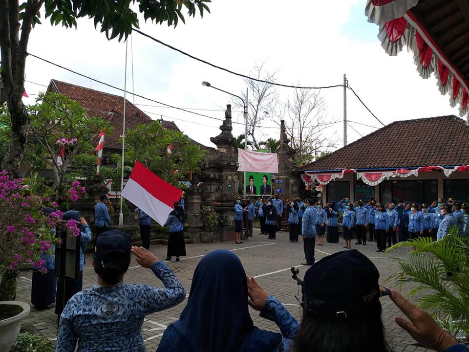 Upacara Bendera Peringati HUT RI ke 75 Tahun