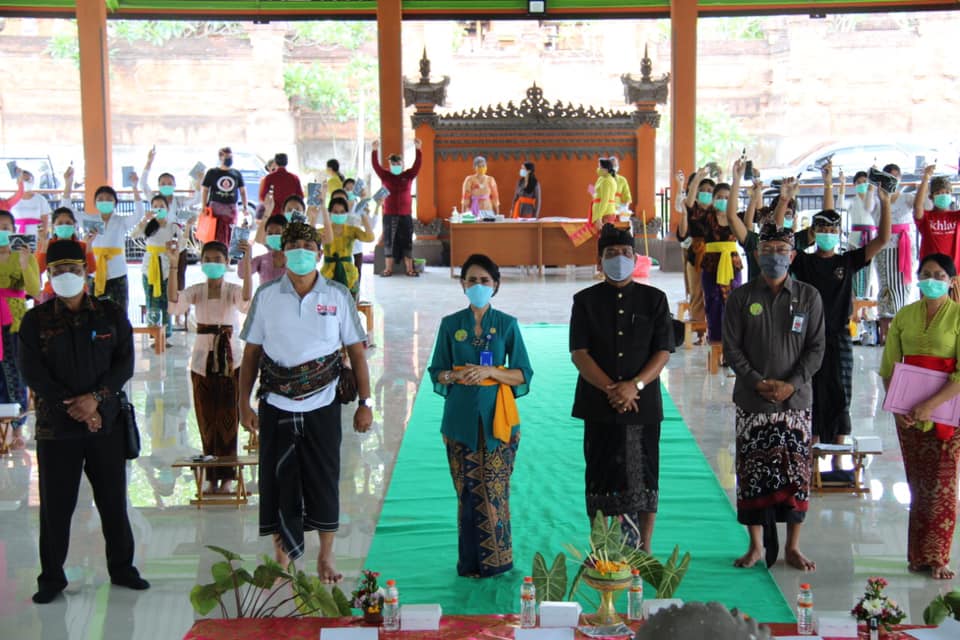 Penguatan Praktek Keagamaan Siswa Hindu