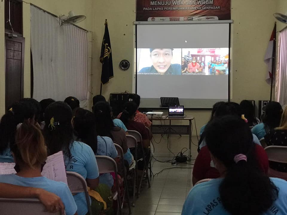 Pembinaan Lapas Perempuan Kelas IIA Melalui Daring (Zoom Meeting)