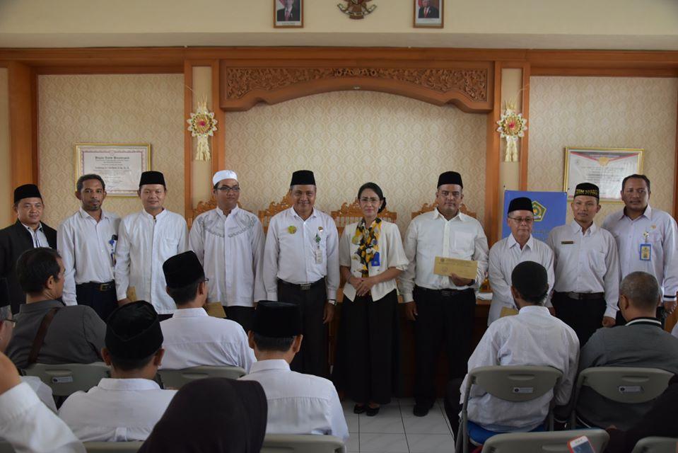Penyerahan SK, Penandatanganan Pakta Integritas dan Ikrar Penyuluh Agama Islam Non PNS