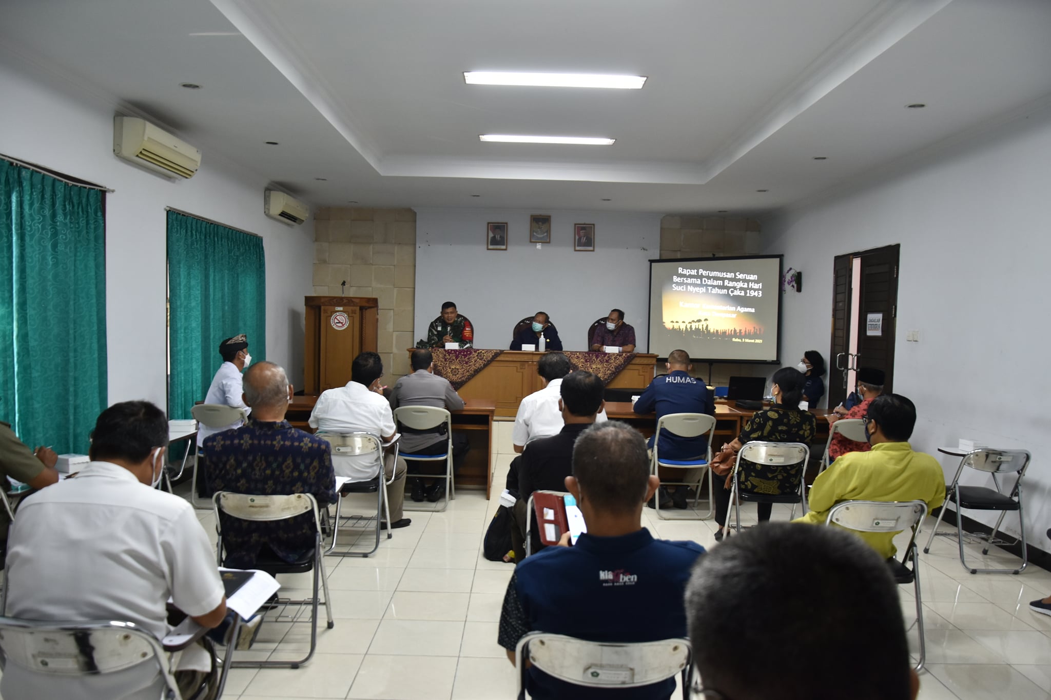 Rapat Sosialisasi Seruan Bersama Hari Raya Suci Nyepi Tahun Saka 1943 Bersama Majelis-majelis Agama dan Keagamaan Kota Denpasar