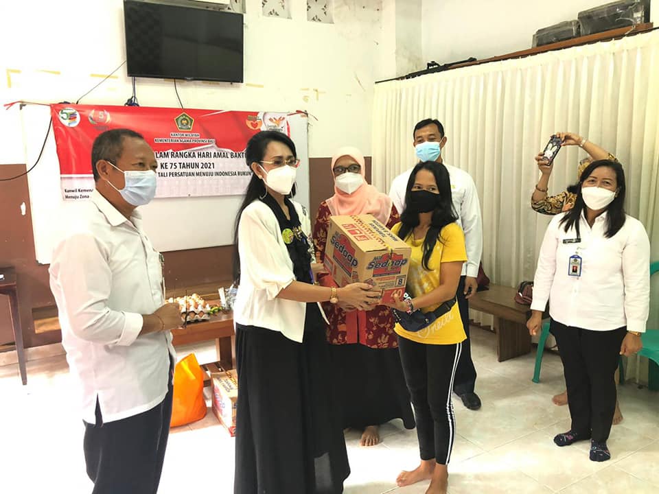 Bansos Hari Amal Bakti (HAB) ke-75 Kemenag, di Yayasan dan Panti Asuhan Elisama Denpasar