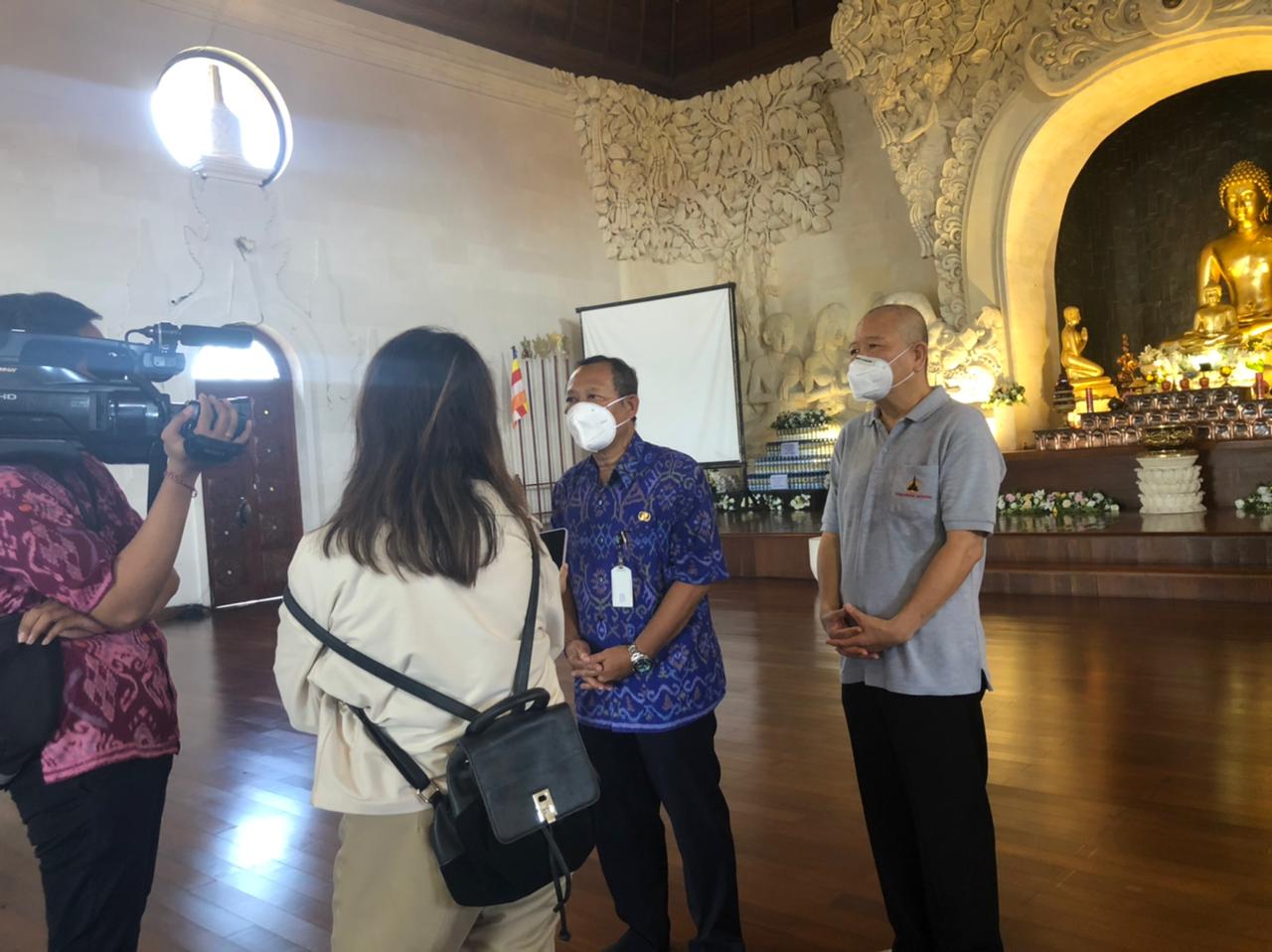Menyambut Hari Tri Suci Waisak 2565 BE, Kepala Kantor Monitoring Persiapan Vihara Buddha Sakyamuni Denpasar